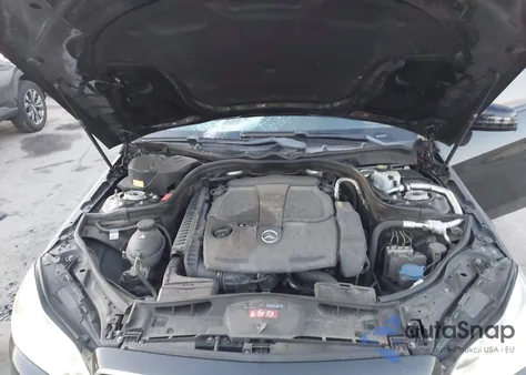 2015 Mercedes-Benz E 350 4Matic z USA, uszkodzony, nr VIN WDDHF8JB9FB087741